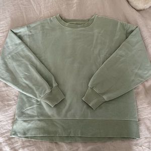 Aritzia Boyfriend Crewneck Sweatshirt